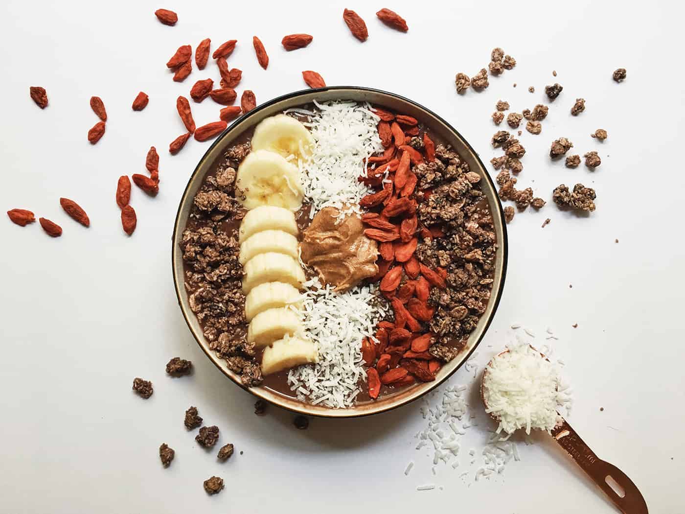 https://theplantbasedpalette.com/wp-content/uploads/2020/07/Cacao-Acai-Smoothie.jpg